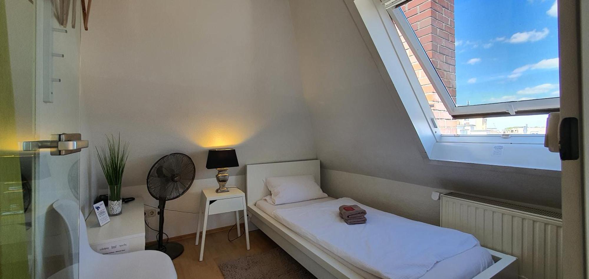 Colodging - Private & Kitchen Homestay